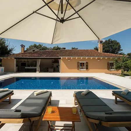 Kovac Villa Sveti Petar u Sumi